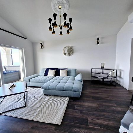 Sea View Luxury Apart Hotel Villa Conte With Swiming Pool And Romantic Spa Podstrana Ngoại thất bức ảnh