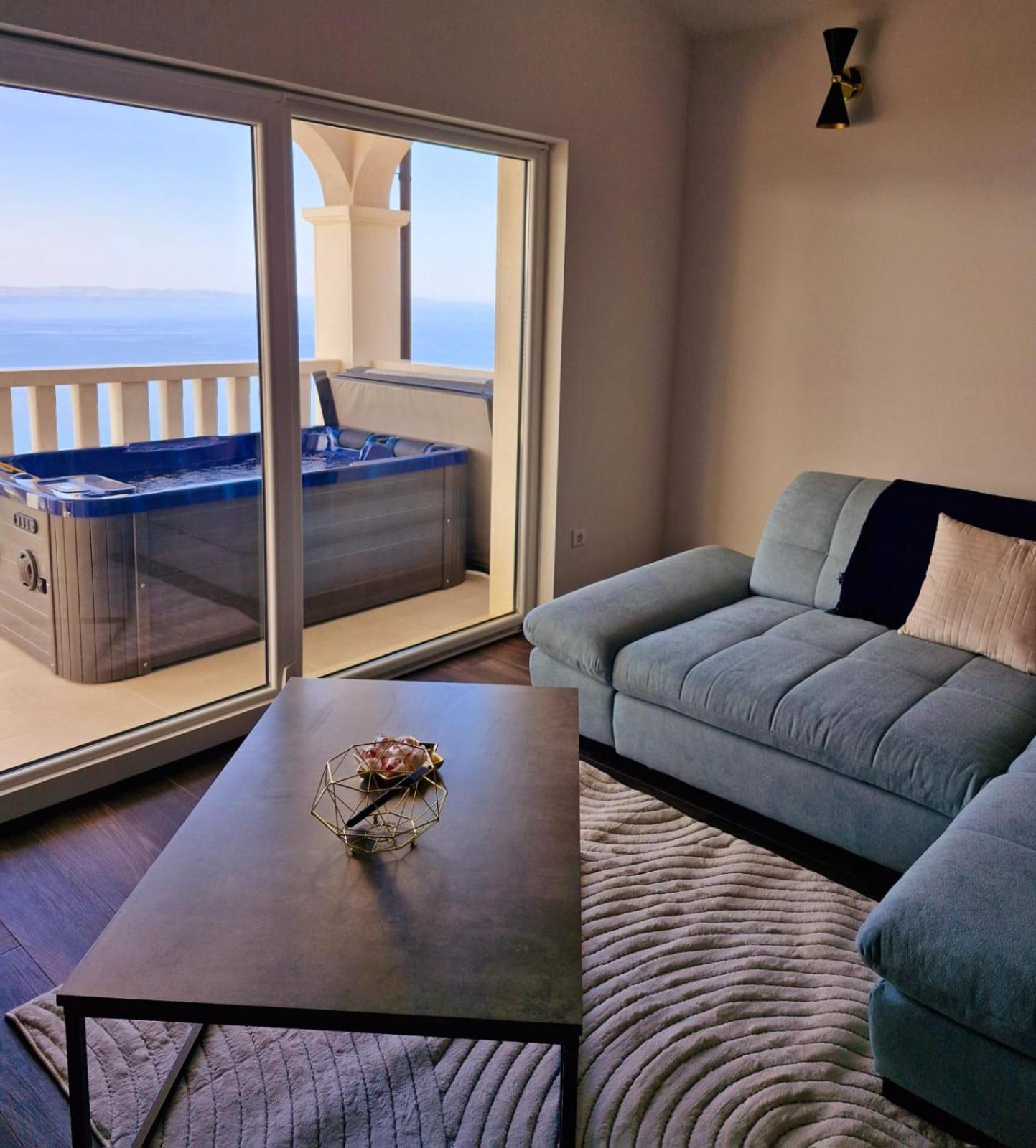 Sea View Luxury Apart Hotel Villa Conte With Swiming Pool And Romantic Spa Podstrana Ngoại thất bức ảnh